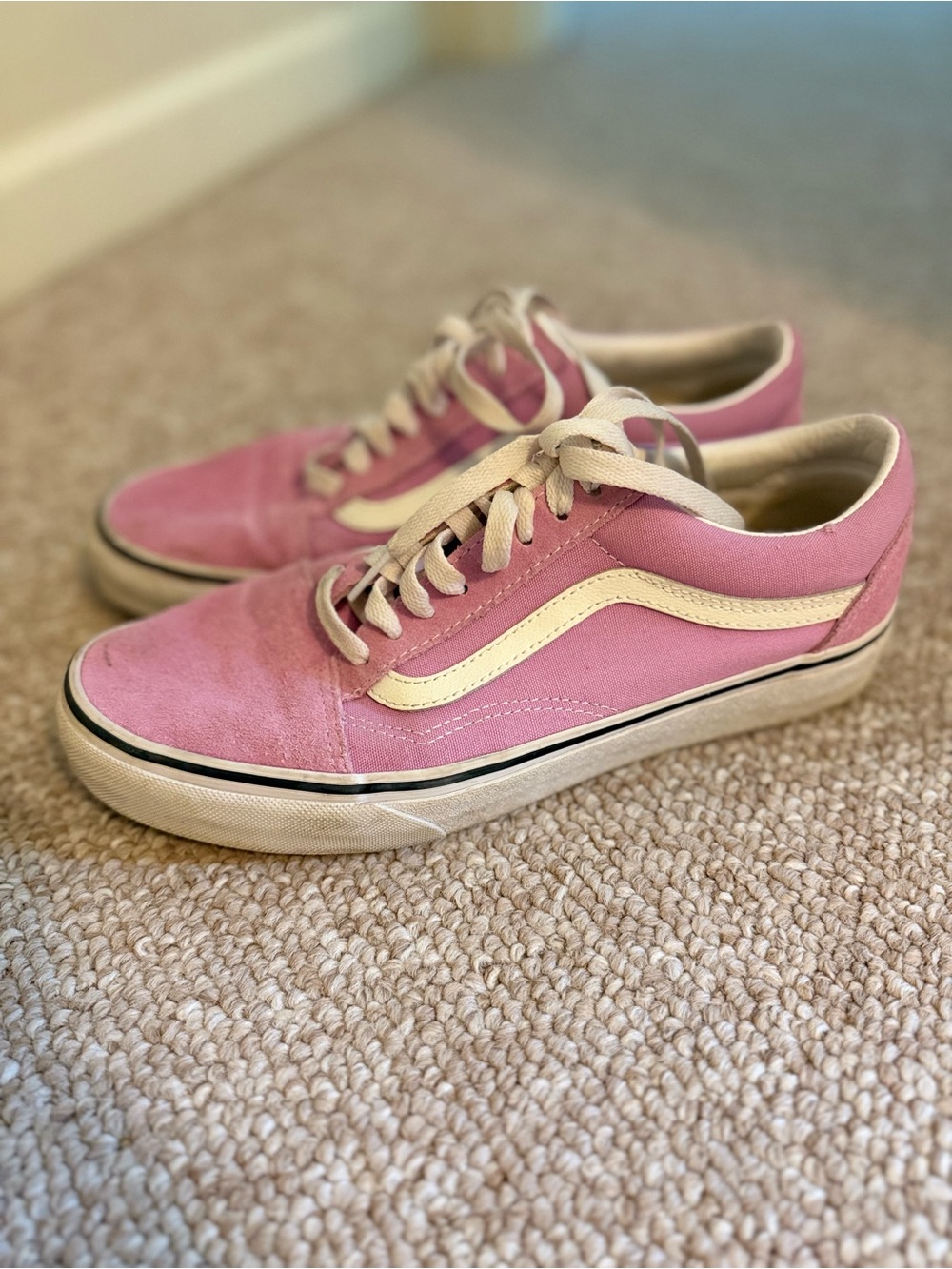 VANS Pink Low-Top Canvas Sneakers size 10